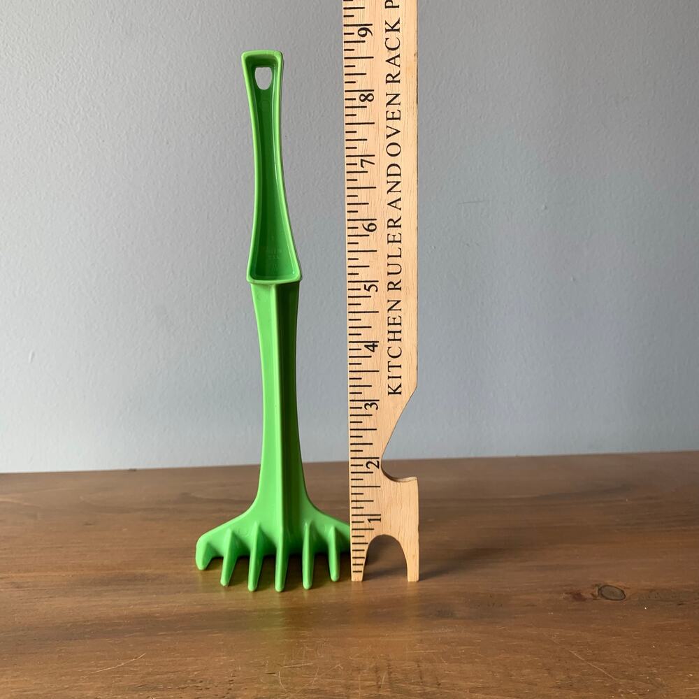 Vintage Tupperware Potato Masher Meat MCM 9" Green Kitchen Utensil - Picture 8 of 9